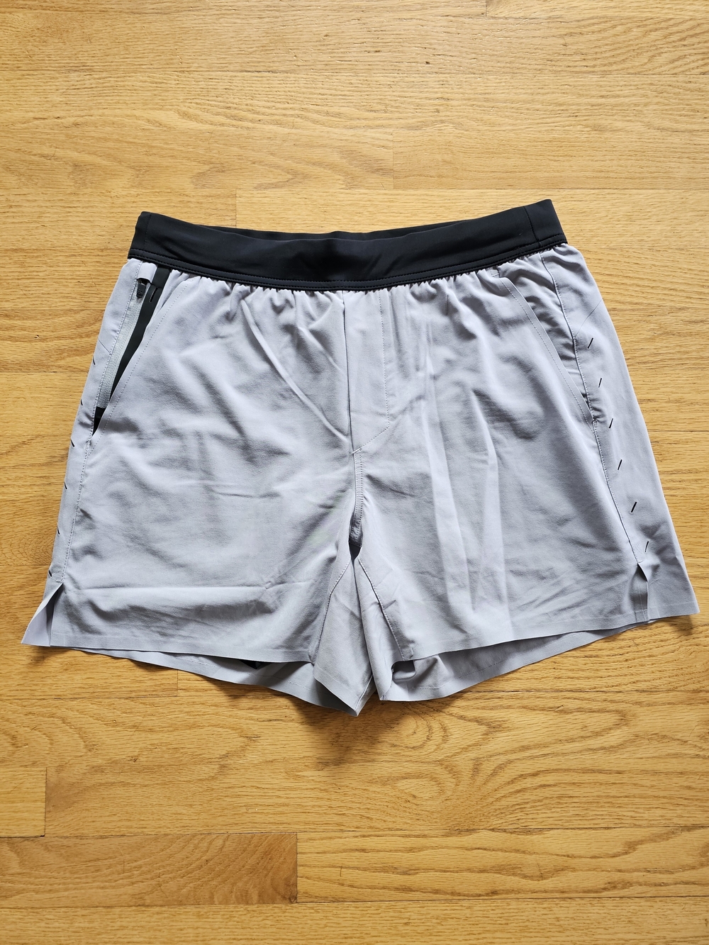 Ten Thousand Interval Shorts Medium 5" - Picture 2 of 8